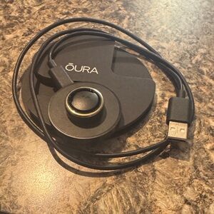 Oura Gen3 Gold with Black Charging Dock and USB Cable